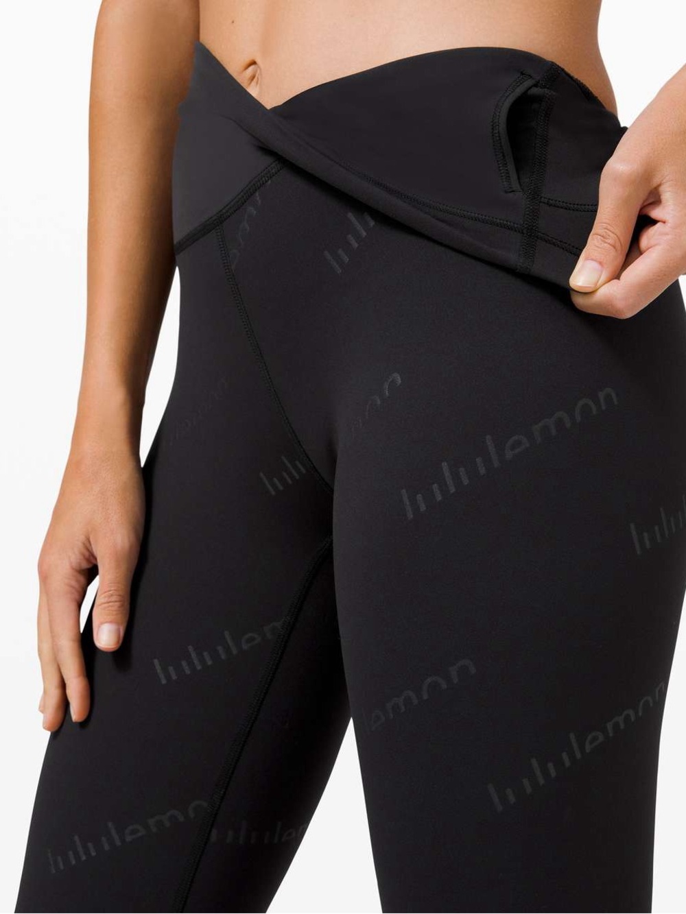 NWOT condition Lululemon Wunder Train High-Rise Tight 25" *Special Edition